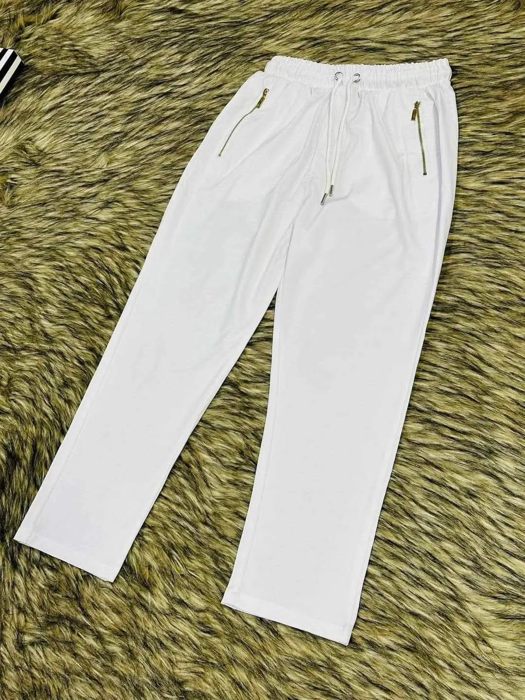 Micro Stitch Semi Narrow 𝐏𝐚𝐲𝐣𝐚𝐦𝐚 - White